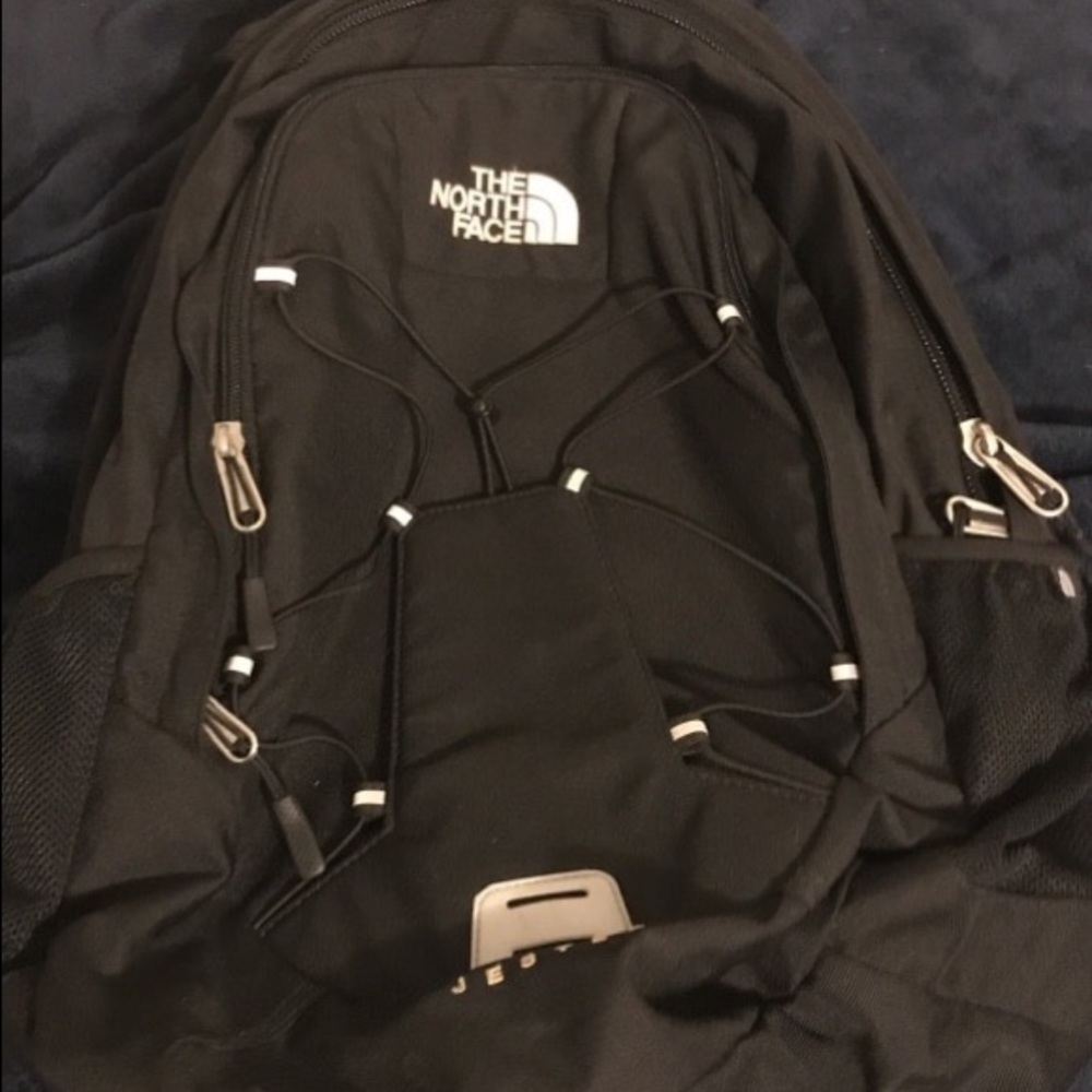Black the north face backpack